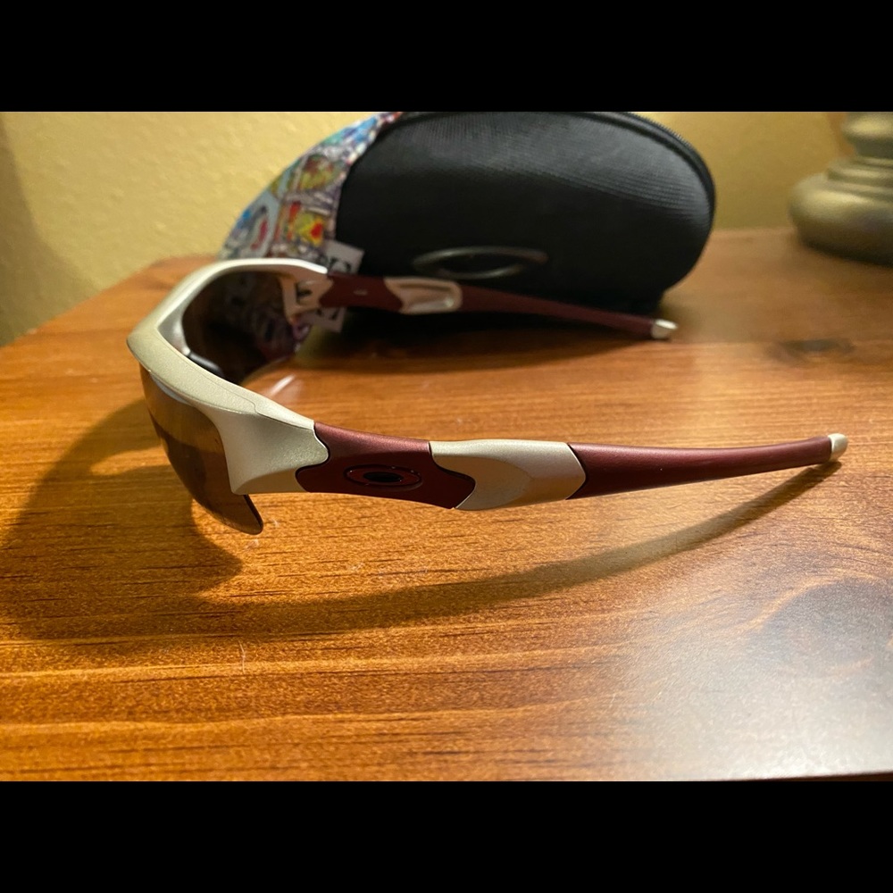 Custom Oakley Sunglasses 🕶 - Picture 3 of 5
